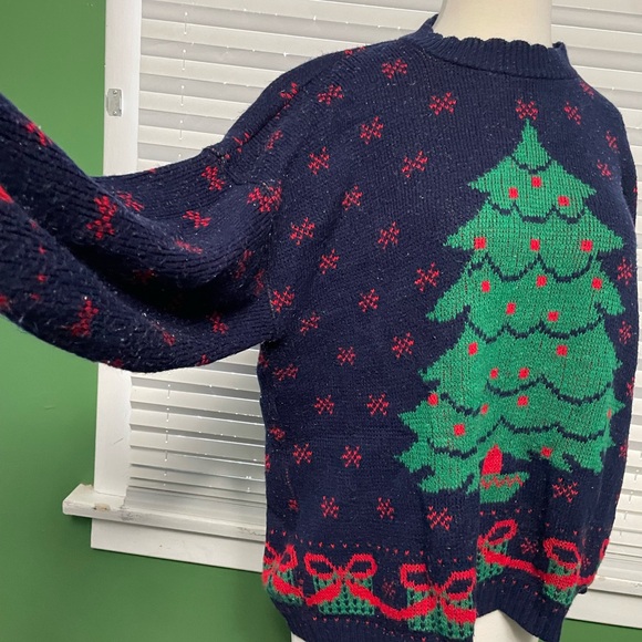 Vintage Nutcracker Christmas Tree Sweater - Picture 7 of 12